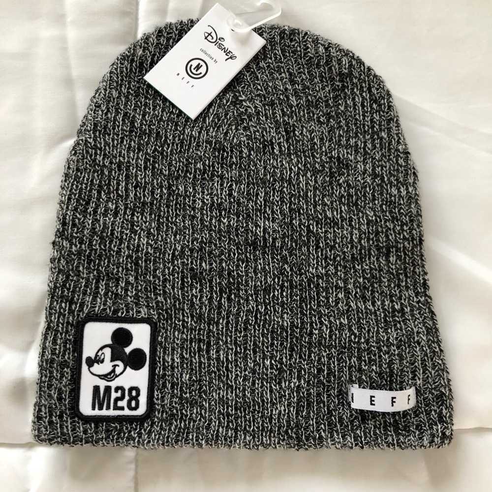Neff Disney M28 Mickey Mouse beanie